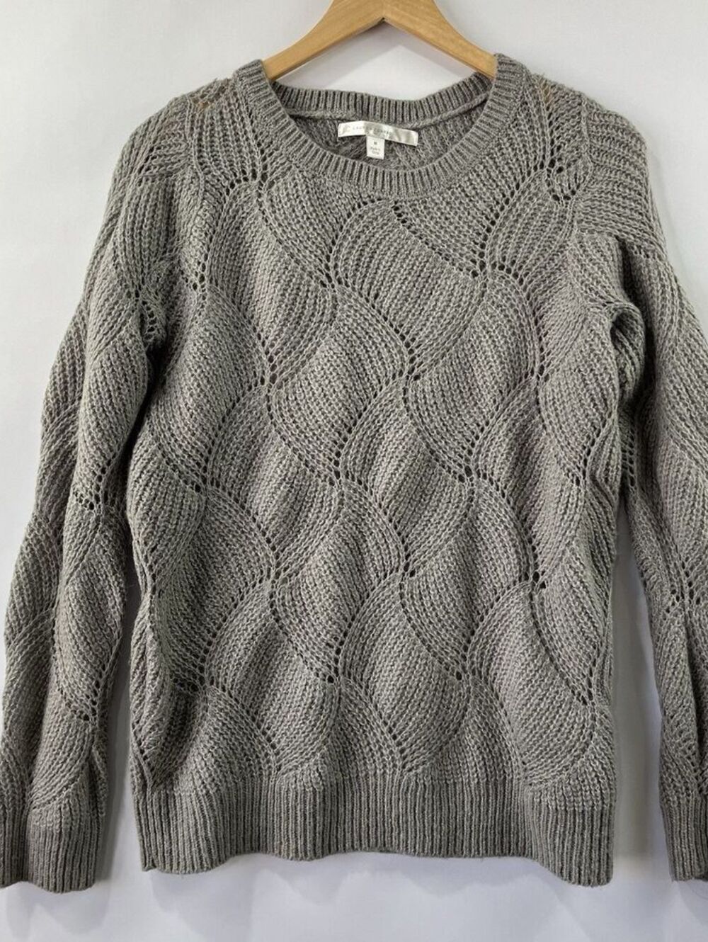 LC Lauren Conrad Gray Cable Knit Sweater Women’s M Lightweight Soft